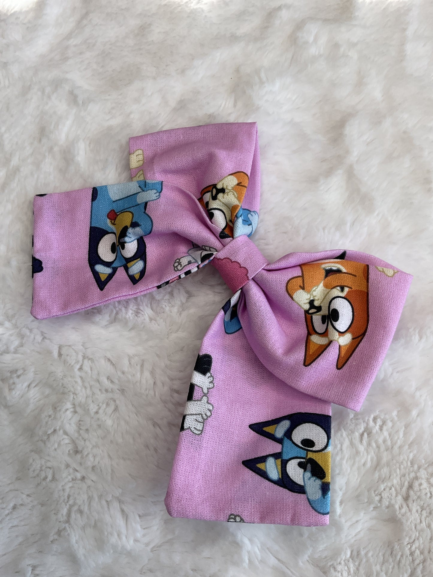 Bluey Magnolia Bow
