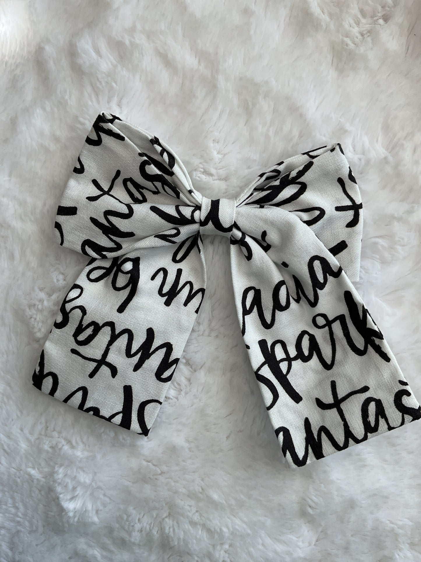 Black & White Magnolia Bow