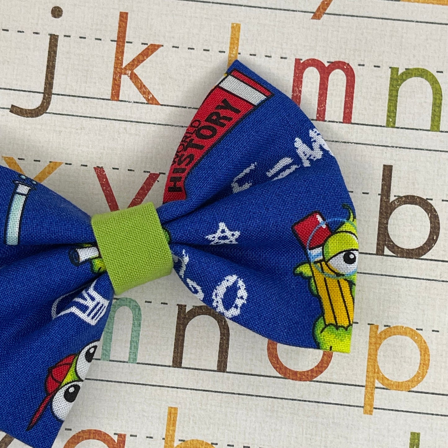 Caterpillar Mat Regular Bow