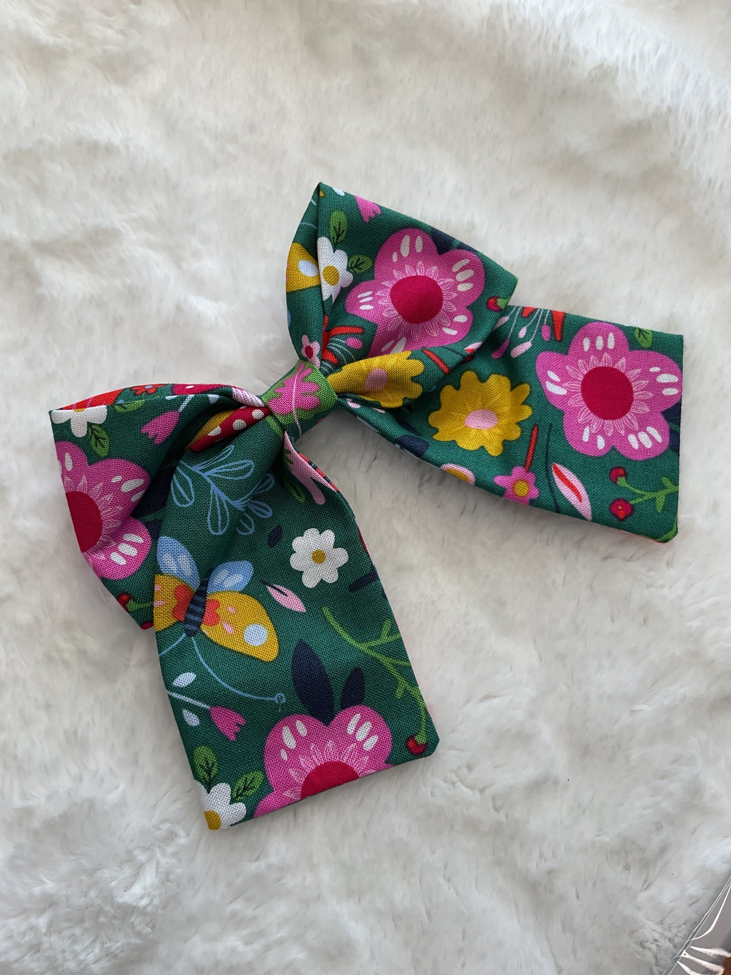 Butterfly Garden Magnolia Bow
