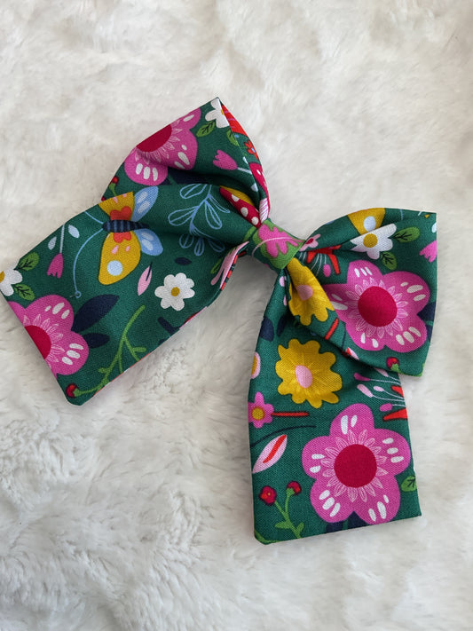 Butterfly Garden Magnolia Bow